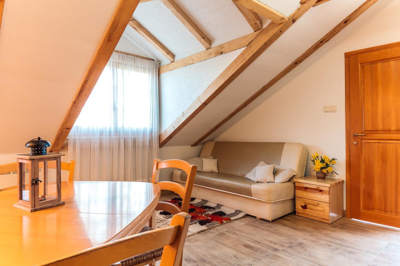 Apartments Fairy Land 拉科维察 外观 照片